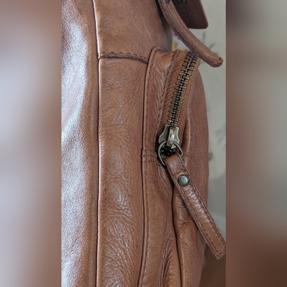 Wise Owl Brown REAL Leather Crossbody Bag - Picture 6 of 11
